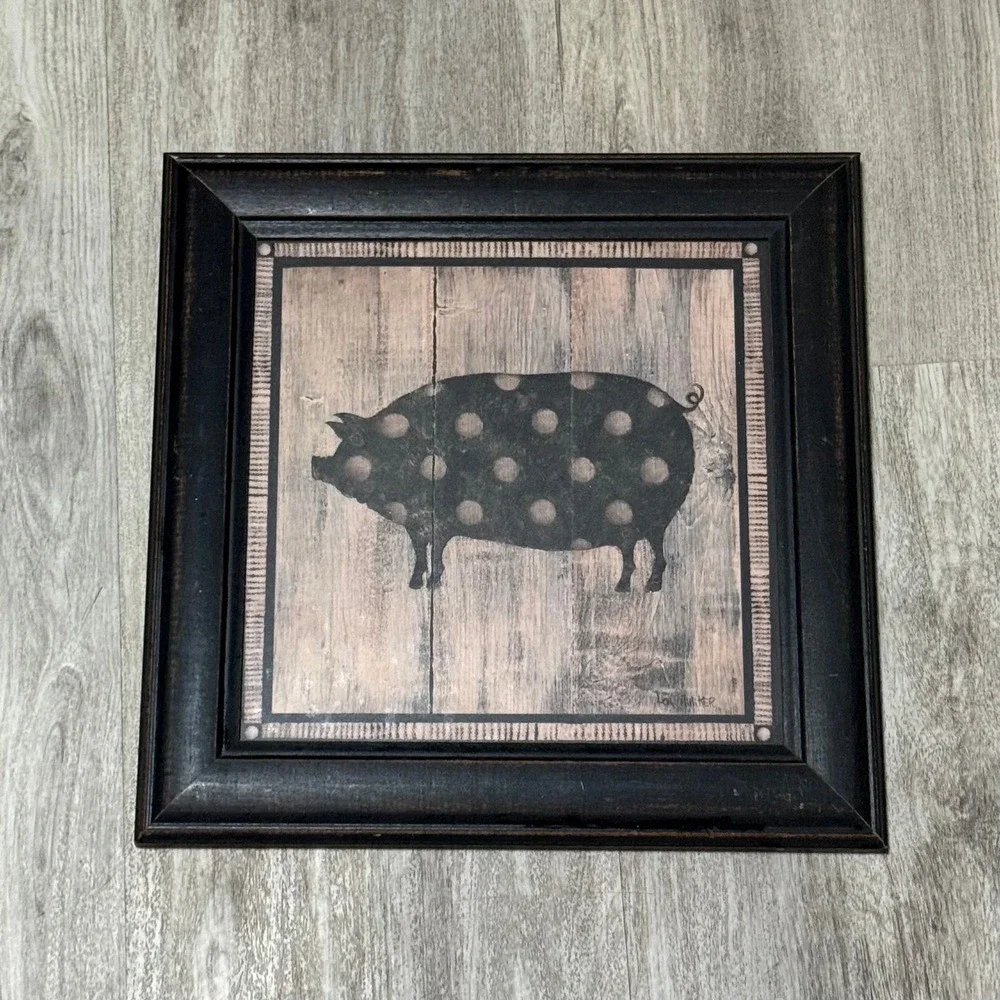 Darling polkadot wooden pig frame‎ farmhouse rustic